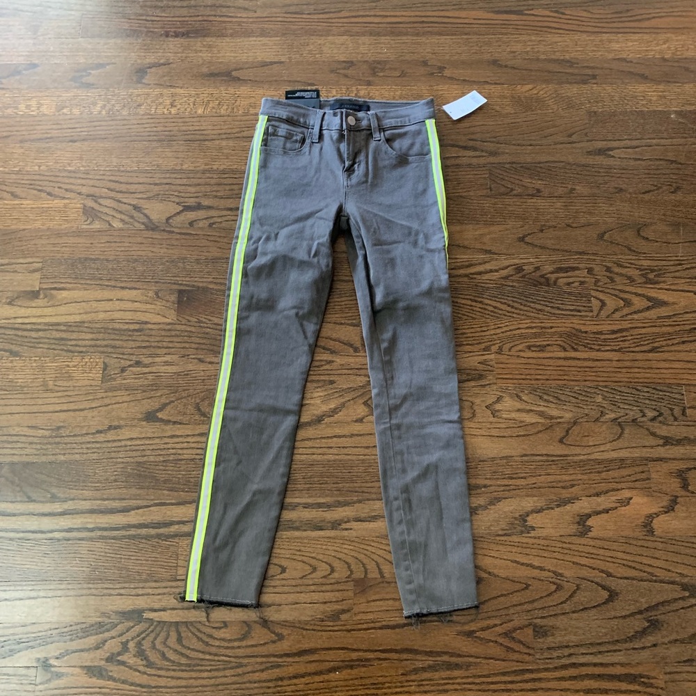 New Jbrand Mid Rise Crop Skinny Jeans Gray with Neon Detail Size 24 Women’s